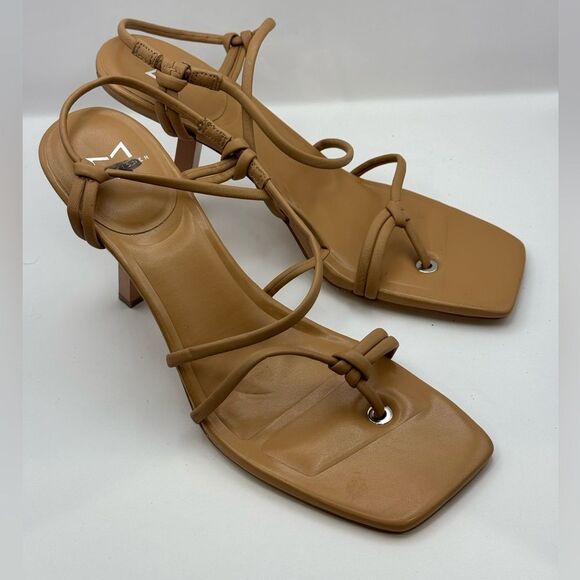 Marc Fisher LTD Womens Gadella Leather Thong Heels Nude Tan NWT Size 9.5 - Picture 2 of 6
